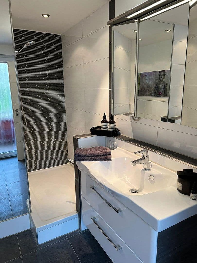 Prenájom bytu 2-izbový 72 m², Neutrograben 11, Nürnberg (Stadtteil St. Johannis), Bavorsko Prenájom bytu 2-izbový 72 m², Neutrograben 11, Nürnberg (Stadtteil St. Johannis), Bavorsko