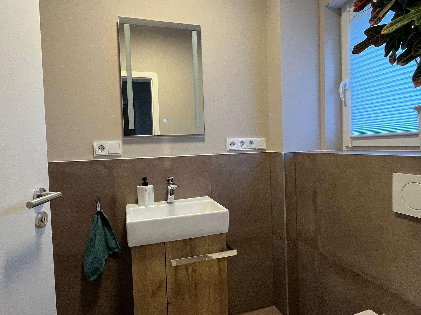 Predaj domu 146 m², pozemek 148 m², Oligschlägerweg 17, Solingen, Severné Porýnie - Westfálsko Predaj domu 146 m², pozemek 148 m², Oligschlägerweg 17, Solingen, Severné Porýnie - Westfálsko