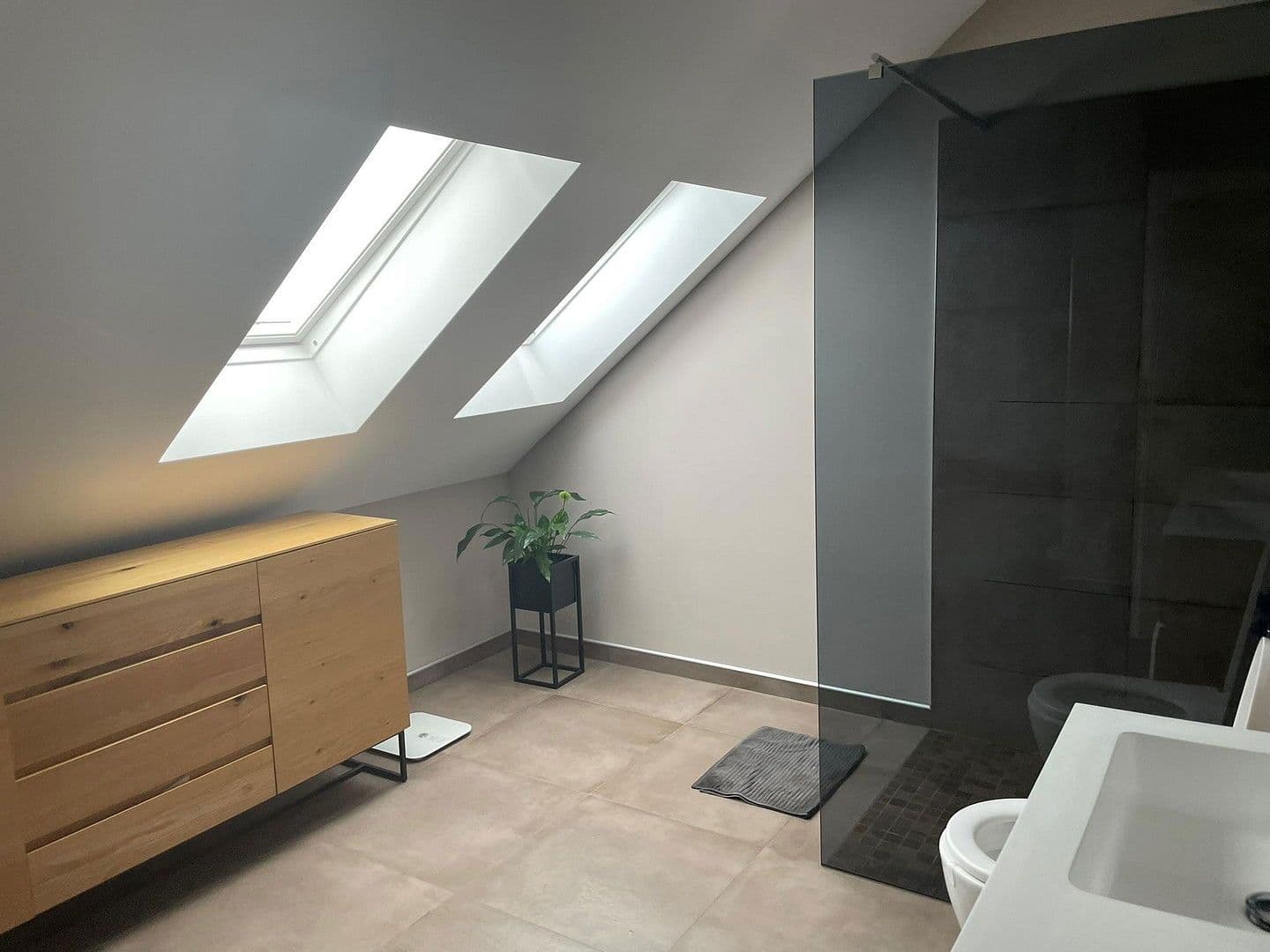 Predaj domu 146 m², pozemek 148 m², Oligschlägerweg 17, Solingen, Severné Porýnie - Westfálsko Predaj domu 146 m², pozemek 148 m², Oligschlägerweg 17, Solingen, Severné Porýnie - Westfálsko