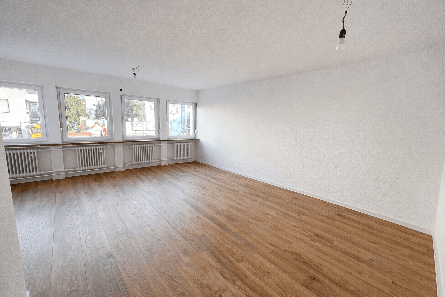 Prenájom bytu 3-izbový 86 m², Ulm, Bádensko-Wurttembersko Prenájom bytu 3-izbový 86 m², Ulm, Bádensko-Wurttembersko