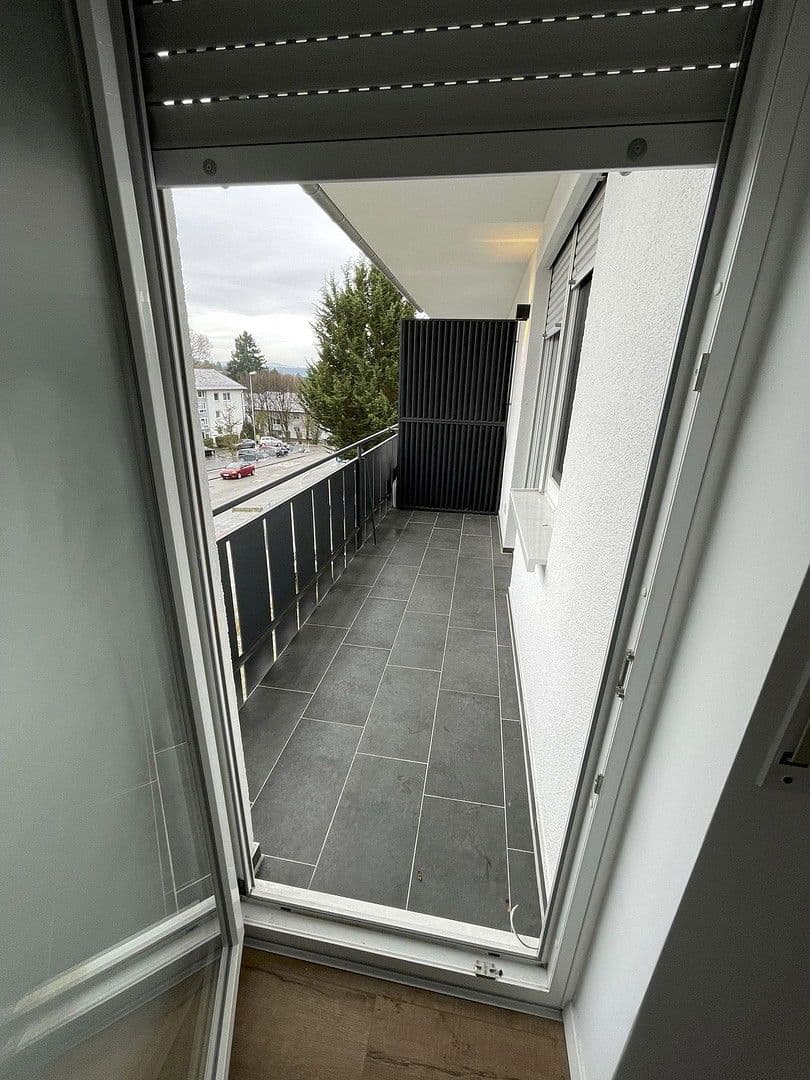 Prenájom bytu 2-izbový 62 m², Brandenburger Straße 2, Esslingen am Neckar, Bádensko-Wurttembersko Prenájom bytu 2-izbový 62 m², Brandenburger Straße 2, Esslingen am Neckar, Bádensko-Wurttembersko