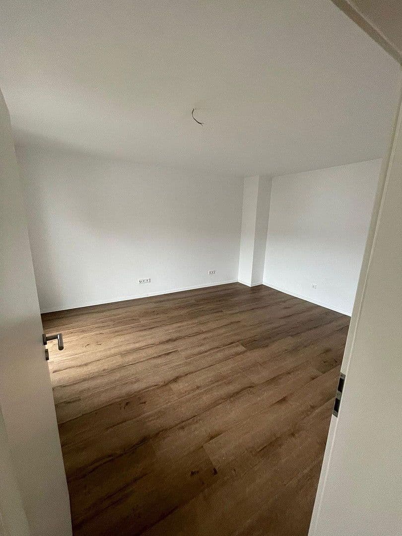 Prenájom bytu 2-izbový 62 m², Brandenburger Straße 2, Esslingen am Neckar, Bádensko-Wurttembersko Prenájom bytu 2-izbový 62 m², Brandenburger Straße 2, Esslingen am Neckar, Bádensko-Wurttembersko