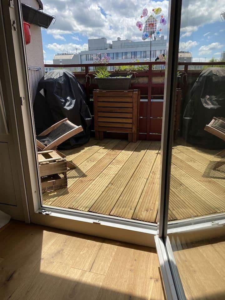 Prenájom bytu 4-izbový 90 m², München, Bavorsko Prenájom bytu 4-izbový 90 m², München, Bavorsko