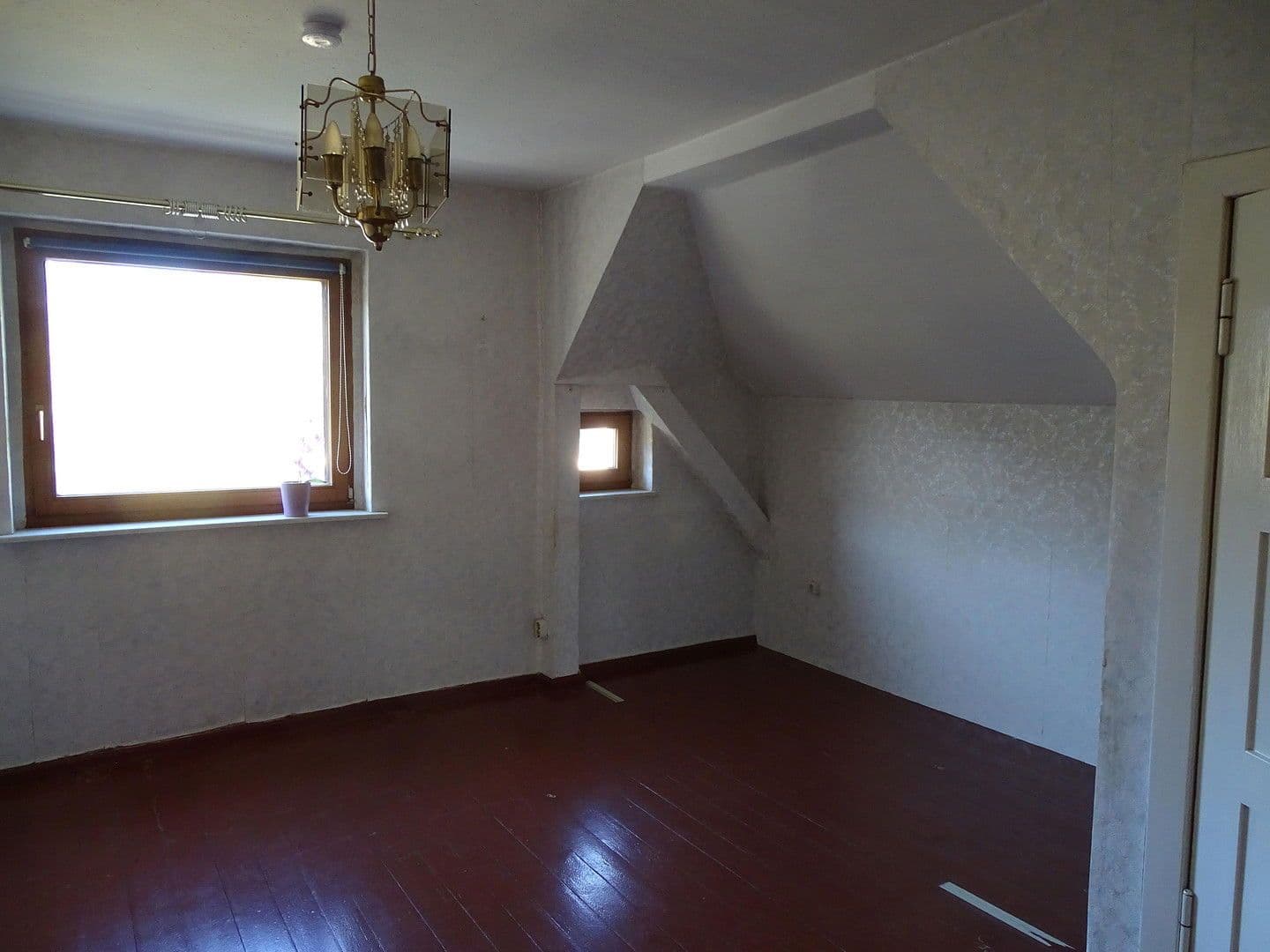 Predaj domu 130 m², pozemek 930 m², Am Anger 11, Stahnsdorf, Brandenbursko Predaj domu 130 m², pozemek 930 m², Am Anger 11, Stahnsdorf, Brandenbursko