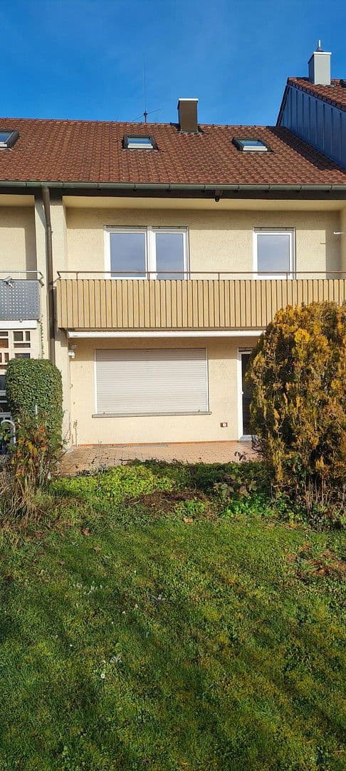 Prenájom domu 107 m², pozemek 239 m², Ehningen, Bádensko-Wurttembersko Prenájom domu 107 m², pozemek 239 m², Ehningen, Bádensko-Wurttembersko