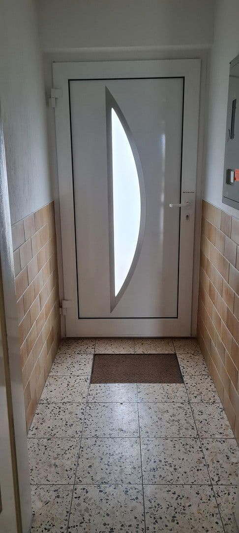 Prenájom domu 107 m², pozemek 239 m², Ehningen, Bádensko-Wurttembersko Prenájom domu 107 m², pozemek 239 m², Ehningen, Bádensko-Wurttembersko