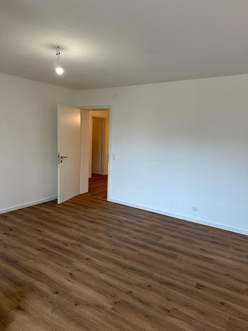 Predaj bytu 2-izbový 69 m², Esslingen am Neckar, Bádensko-Wurttembersko Predaj bytu 2-izbový 69 m², Esslingen am Neckar, Bádensko-Wurttembersko