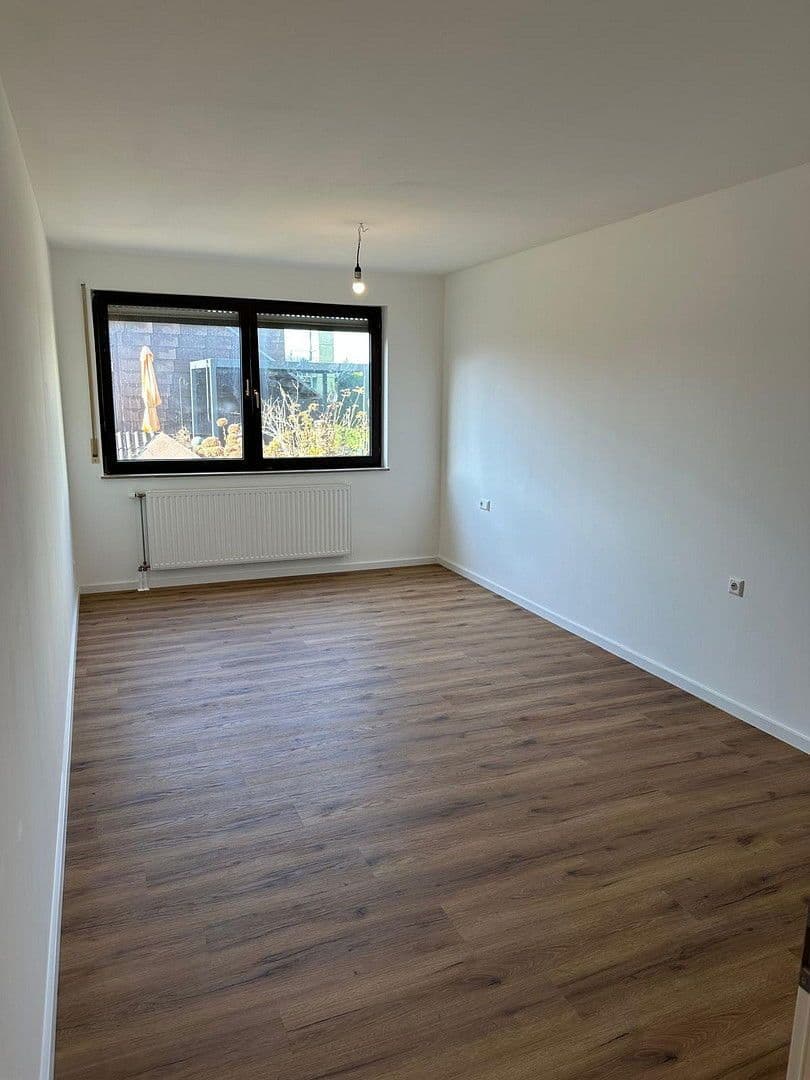 Predaj bytu 2-izbový 69 m², Esslingen am Neckar, Bádensko-Wurttembersko Predaj bytu 2-izbový 69 m², Esslingen am Neckar, Bádensko-Wurttembersko