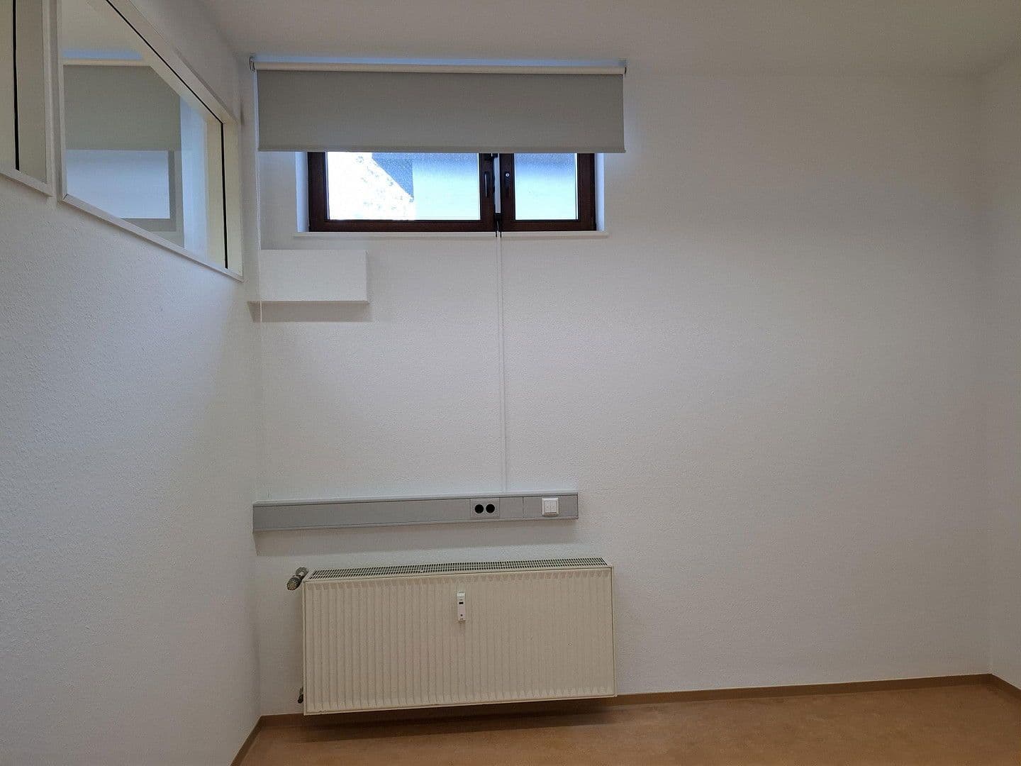 Prenájom kancelárie 102 m², Filderstadt, Bádensko-Wurttembersko Prenájom kancelárie 102 m², Filderstadt, Bádensko-Wurttembersko