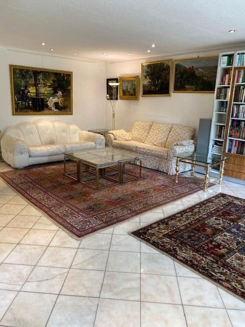 Predaj domu 220 m², pozemek 1.041 m², Berlin, Berlín Predaj domu 220 m², pozemek 1.041 m², Berlin, Berlín