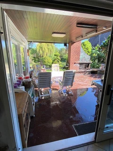 Predaj domu 220 m², pozemek 1.041 m², Berlin, Berlín Predaj domu 220 m², pozemek 1.041 m², Berlin, Berlín