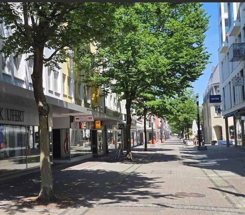 Prenájom nebytového priestoru 310 m², Scheffelstraße 5, Singen (Hohentwiel), Bádensko-Wurttembersko Prenájom nebytového priestoru 310 m², Scheffelstraße 5, Singen (Hohentwiel), Bádensko-Wurttembersko