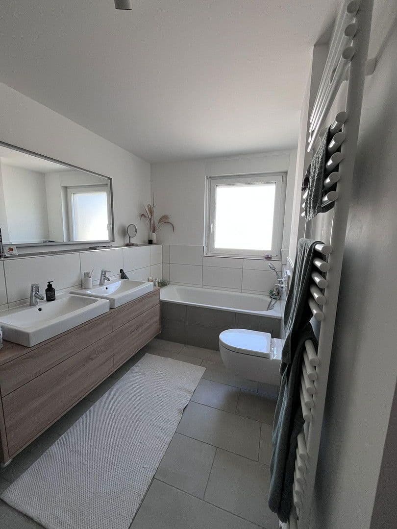 Predaj domu 156 m², pozemek 285 m², Karben, Hesensko Predaj domu 156 m², pozemek 285 m², Karben, Hesensko