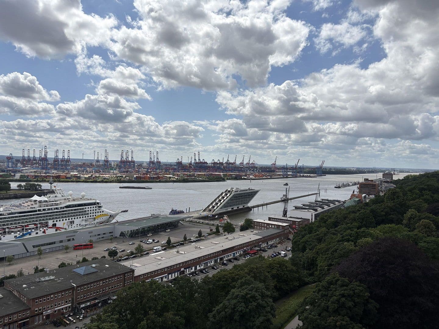 Prenájom bytu 3-izbový 80 m², Palmaille 35, Hamburg, Hamburg Prenájom bytu 3-izbový 80 m², Palmaille 35, Hamburg, Hamburg