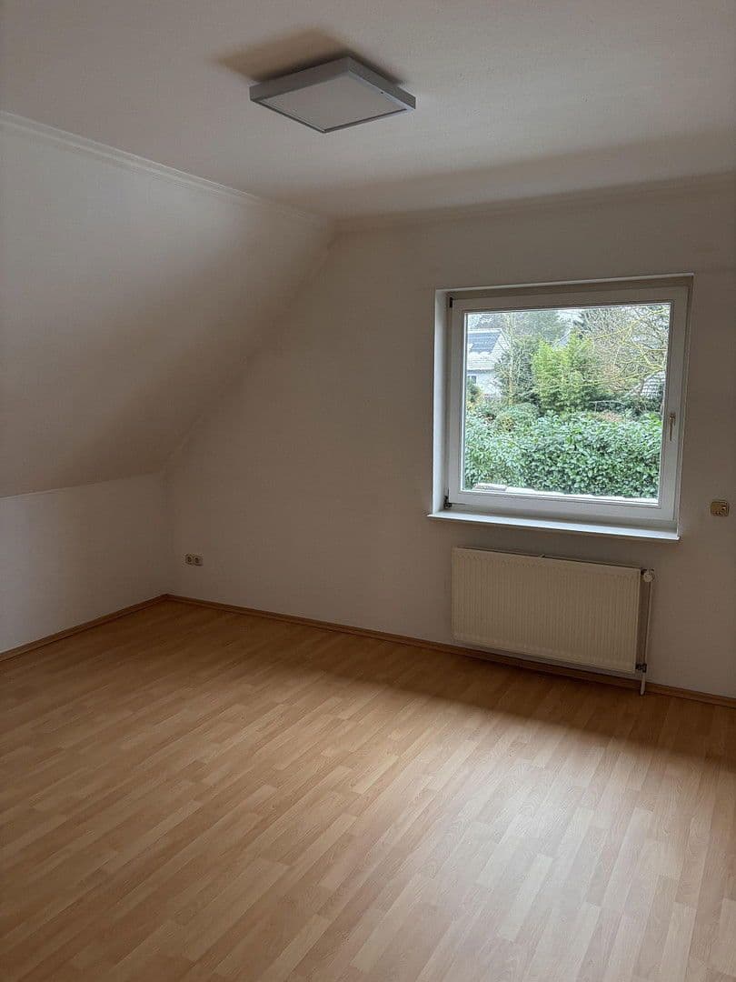 Predaj domu 144 m², pozemek 355 m², Rellingen, Šlezvicko-Holštajnsko Predaj domu 144 m², pozemek 355 m², Rellingen, Šlezvicko-Holštajnsko