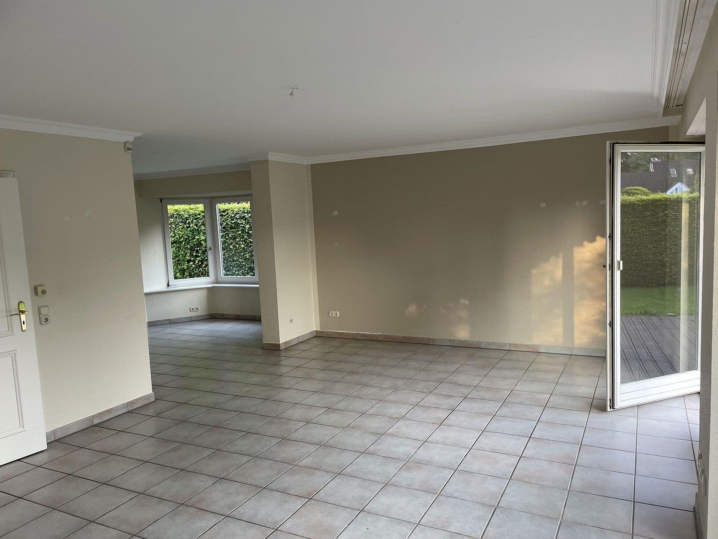 Predaj domu 144 m², pozemek 355 m², Rellingen, Šlezvicko-Holštajnsko Predaj domu 144 m², pozemek 355 m², Rellingen, Šlezvicko-Holštajnsko