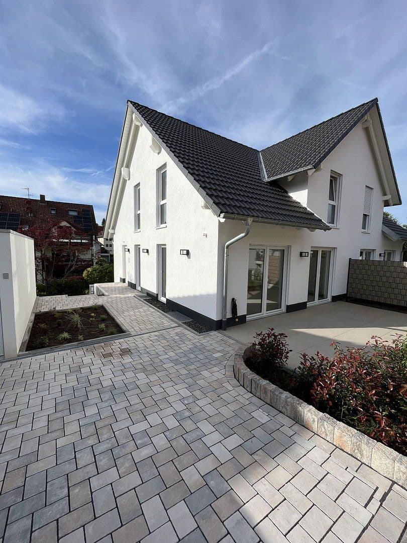 Prenájom domu 144 m², pozemek 252 m², Haibach, Bavorsko Prenájom domu 144 m², pozemek 252 m², Haibach, Bavorsko