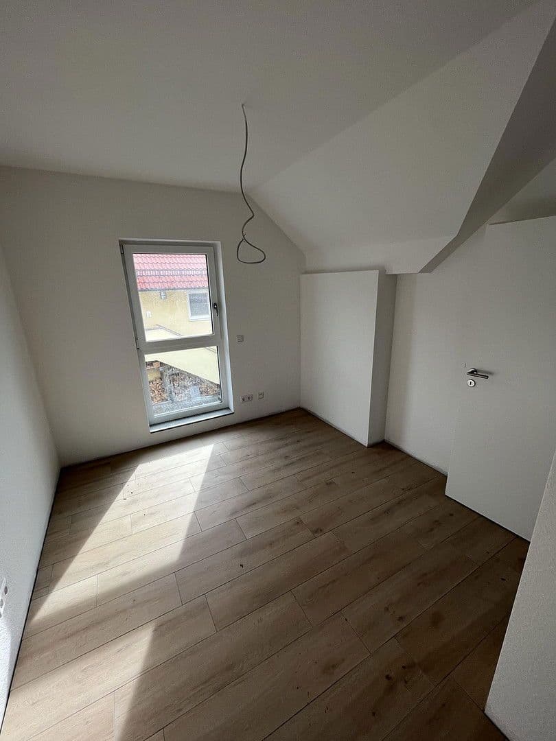 Prenájom domu 144 m², pozemek 252 m², Haibach, Bavorsko Prenájom domu 144 m², pozemek 252 m², Haibach, Bavorsko