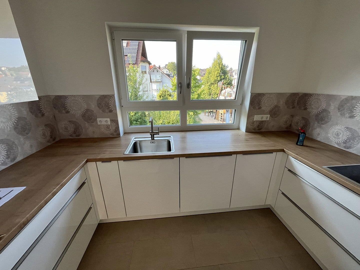 Prenájom domu 144 m², pozemek 252 m², Haibach, Bavorsko Prenájom domu 144 m², pozemek 252 m², Haibach, Bavorsko