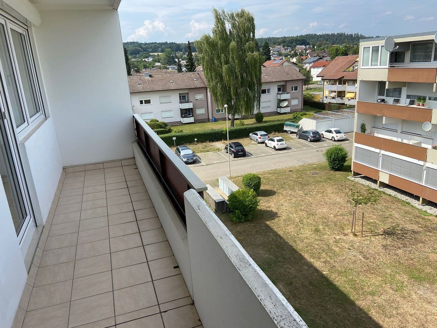 Prenájom bytu 3-izbový 84 m², Jestetten, Bádensko-Wurttembersko Prenájom bytu 3-izbový 84 m², Jestetten, Bádensko-Wurttembersko