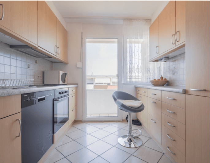 Prenájom bytu 3-izbový 84 m², Jestetten, Bádensko-Wurttembersko Prenájom bytu 3-izbový 84 m², Jestetten, Bádensko-Wurttembersko