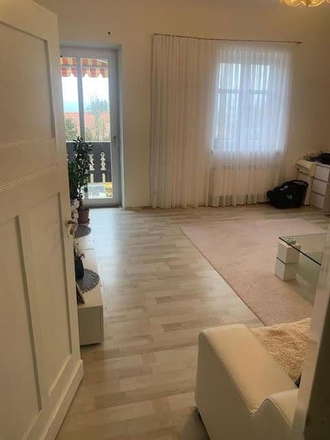 Prenájom bytu 4-izbový 104 m², Bahnhofsrasse, Feldafing, Bavorsko Prenájom bytu 4-izbový 104 m², Bahnhofsrasse, Feldafing, Bavorsko