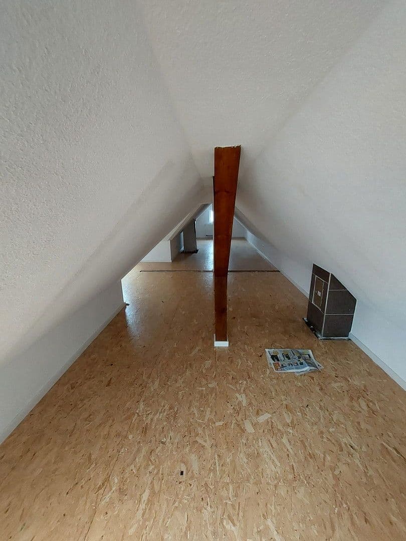 Prenájom bytu 3-izbový 99 m², Pfarrgasse 10, Göppingen, Bádensko-Wurttembersko Prenájom bytu 3-izbový 99 m², Pfarrgasse 10, Göppingen, Bádensko-Wurttembersko