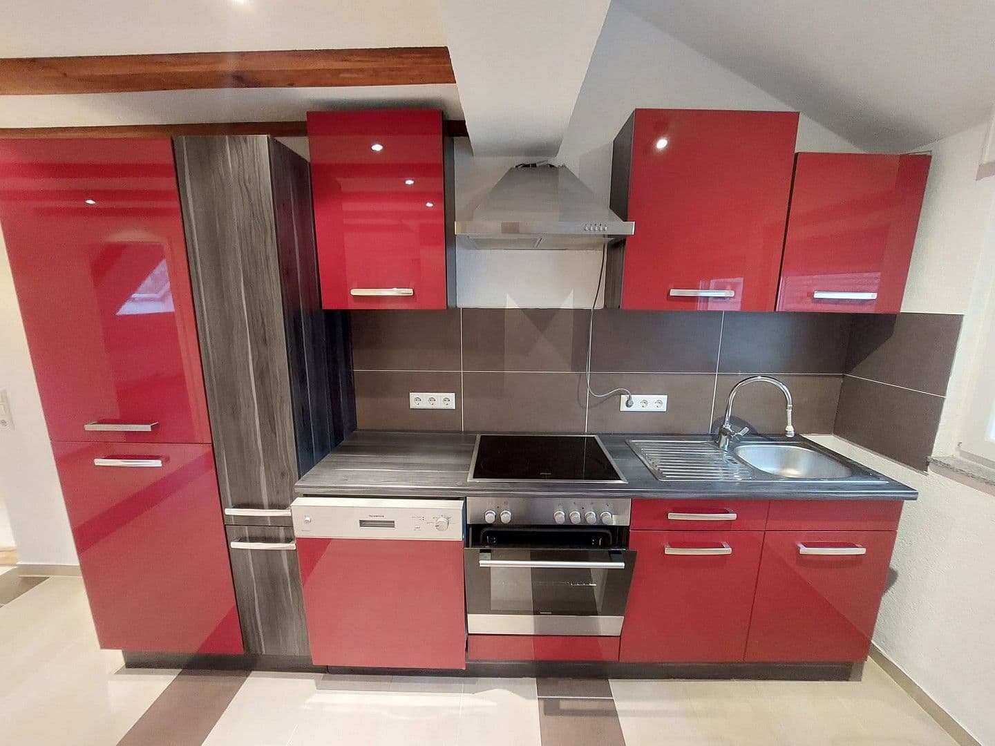 Prenájom bytu 3-izbový 99 m², Pfarrgasse 10, Göppingen, Bádensko-Wurttembersko Prenájom bytu 3-izbový 99 m², Pfarrgasse 10, Göppingen, Bádensko-Wurttembersko