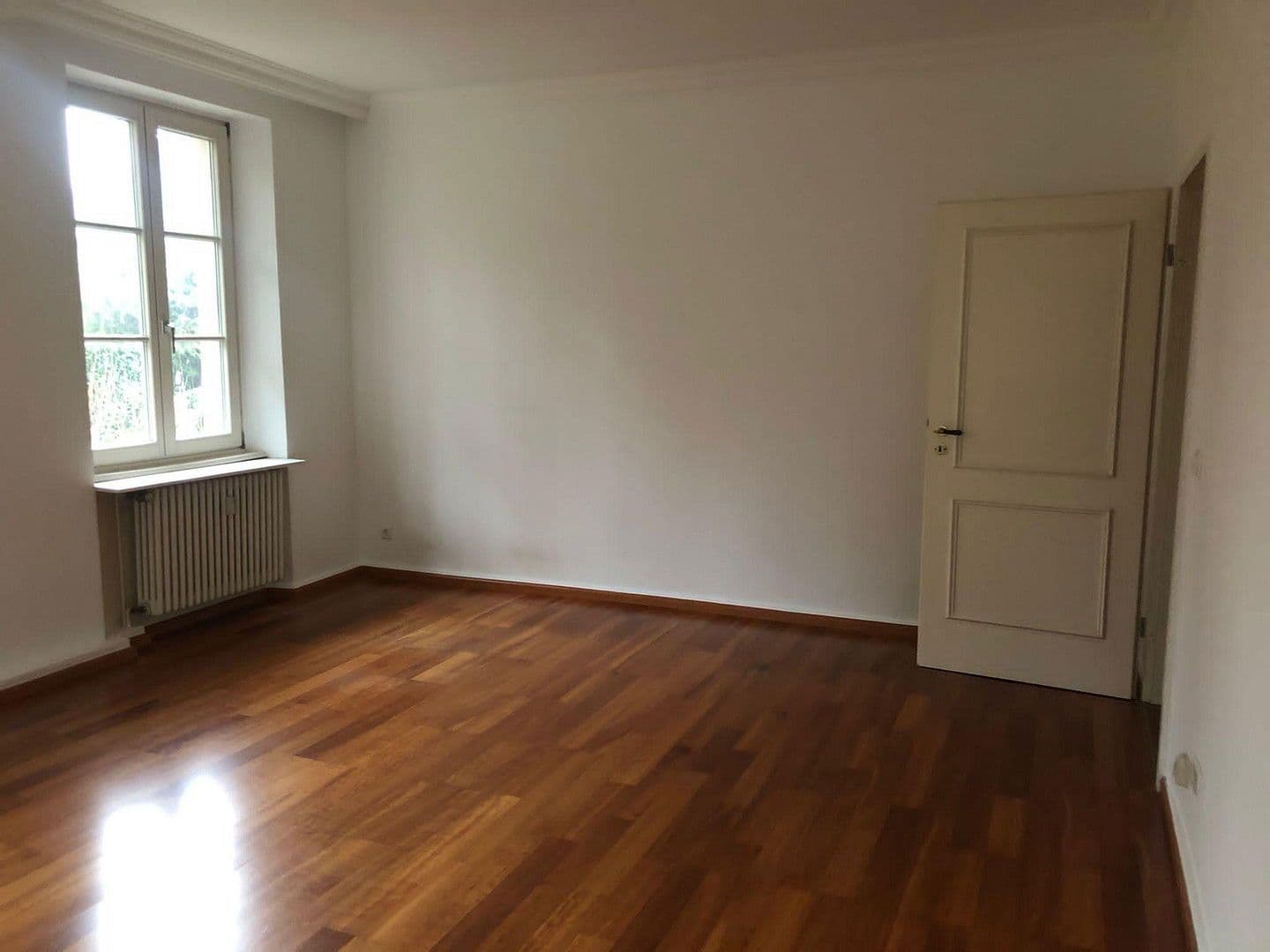 Prenájom bytu 3-izbový 151 m², Lichtentaler Allee 14b, Baden-Baden, Bádensko-Wurttembersko Prenájom bytu 3-izbový 151 m², Lichtentaler Allee 14b, Baden-Baden, Bádensko-Wurttembersko