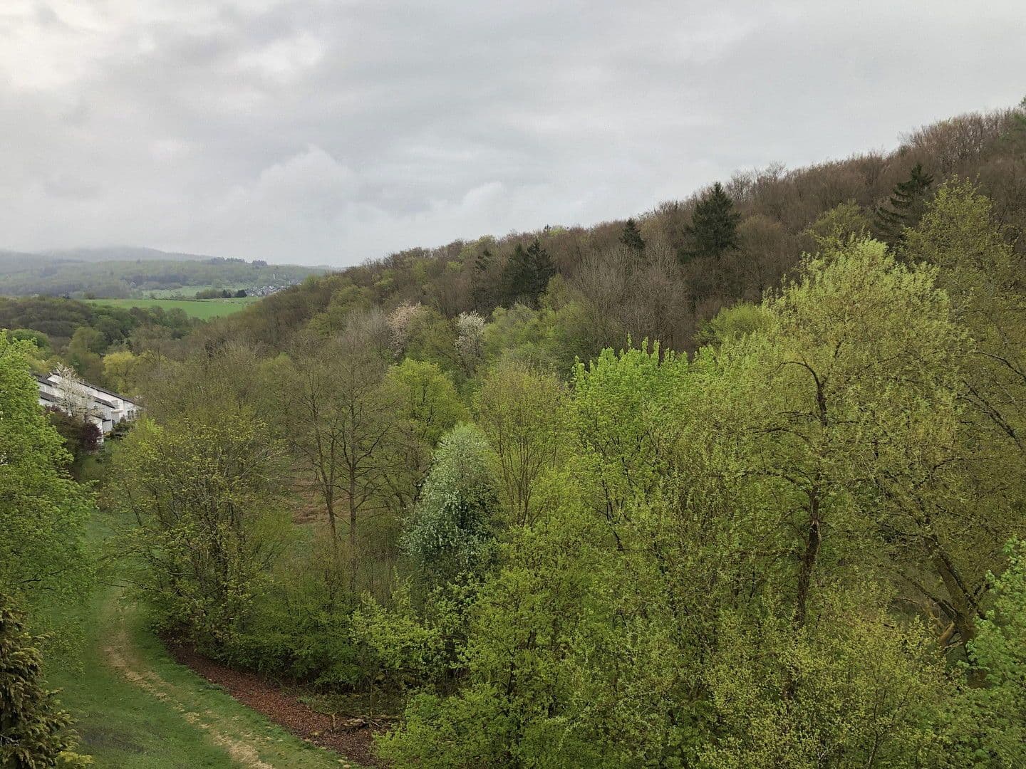 Prenájom bytu 3-izbový 91 m², Eppstein, Hesensko Prenájom bytu 3-izbový 91 m², Eppstein, Hesensko