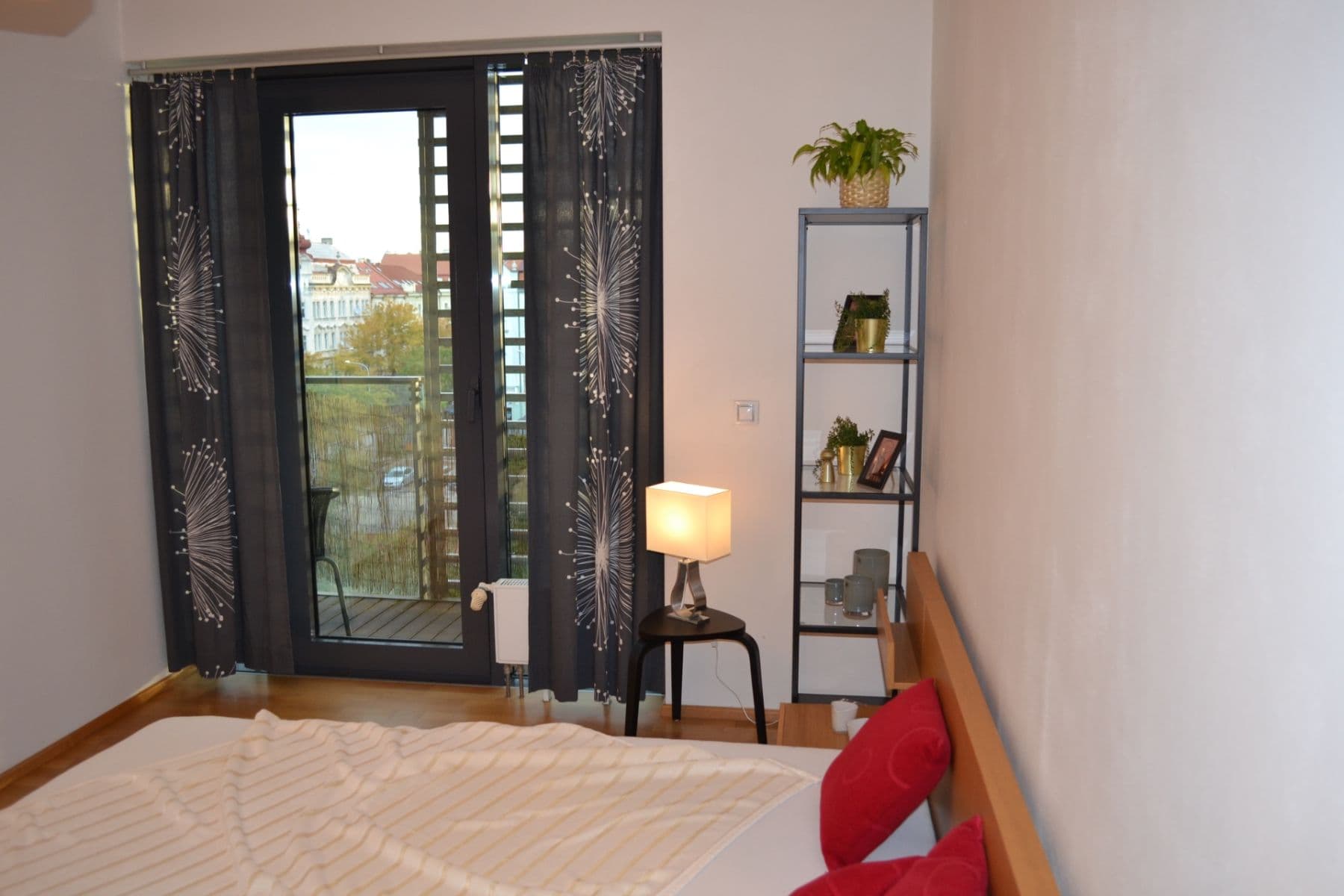 Prenájom bytu 2-izbový 55 m², Křižíkova, Praha, Praha Prenájom bytu 2-izbový 55 m², Křižíkova, Praha, Praha