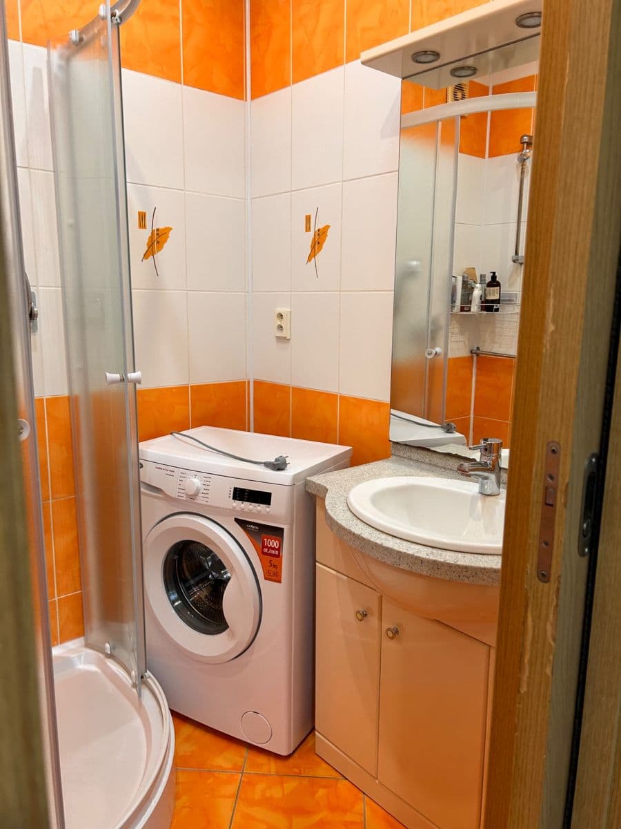 Prenájom bytu 2-izbový 65 m², Švermova, Polička, Pardubický kraj Prenájom bytu 2-izbový 65 m², Švermova, Polička, Pardubický kraj