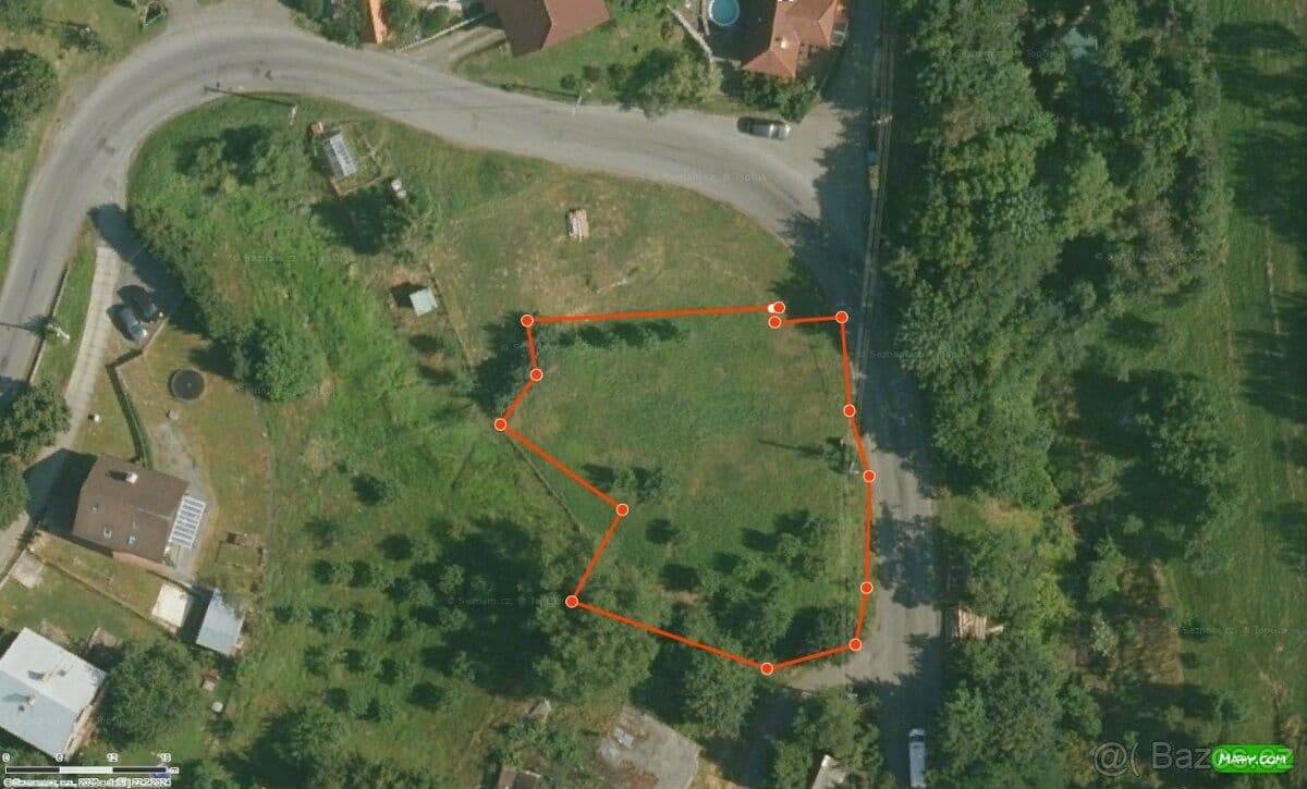 Predaj pozemku 1.271 m², Podkopná Lhota, Zlínský kraj Predaj pozemku 1.271 m², Podkopná Lhota, Zlínský kraj