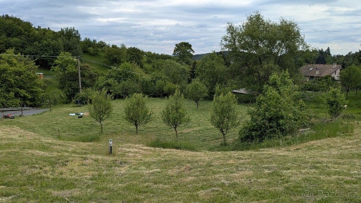 Predaj pozemku 1.271 m², Podkopná Lhota, Zlínský kraj Predaj pozemku 1.271 m², Podkopná Lhota, Zlínský kraj