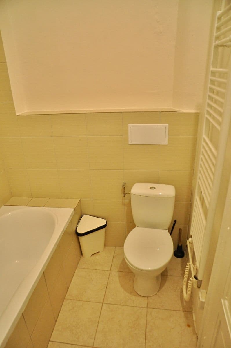 Prenájom bytu 2-izbový 60 m², Hartigova, Praha, Praha Prenájom bytu 2-izbový 60 m², Hartigova, Praha, Praha