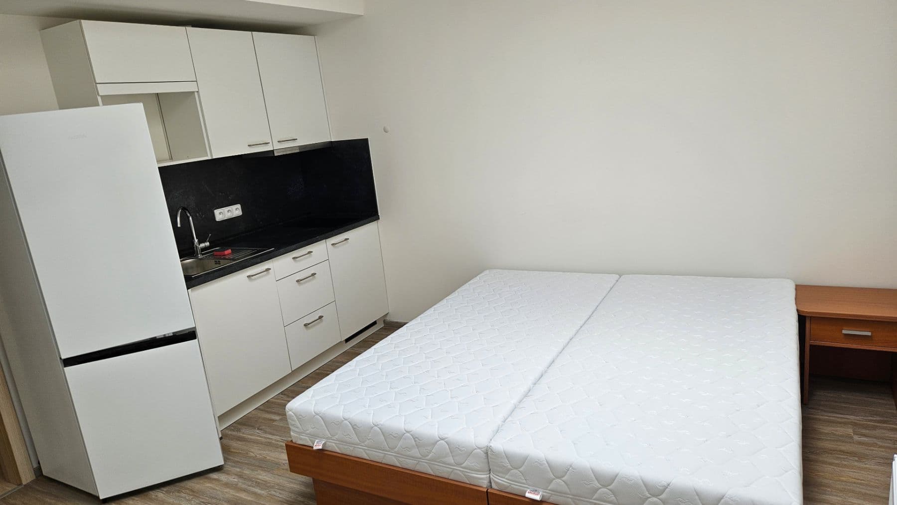 Prenájom bytu 1-izbový 23 m², Sinkulova, Praha, Praha Prenájom bytu 1-izbový 23 m², Sinkulova, Praha, Praha