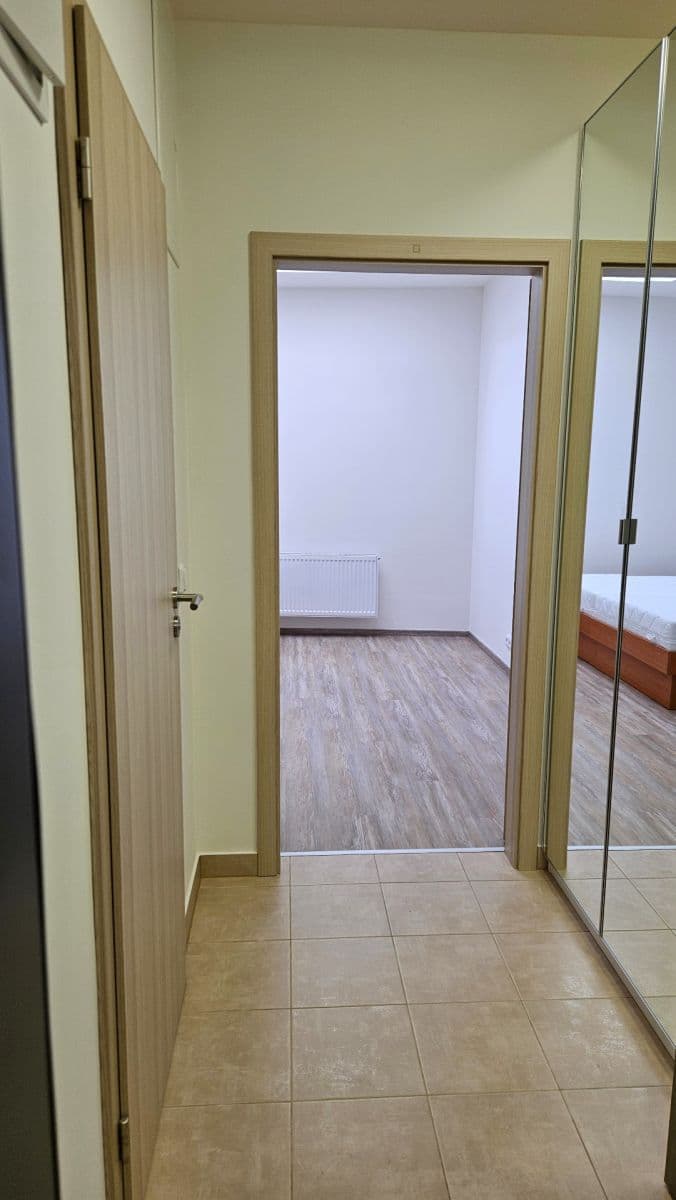 Prenájom bytu 1-izbový 23 m², Sinkulova, Praha, Praha Prenájom bytu 1-izbový 23 m², Sinkulova, Praha, Praha