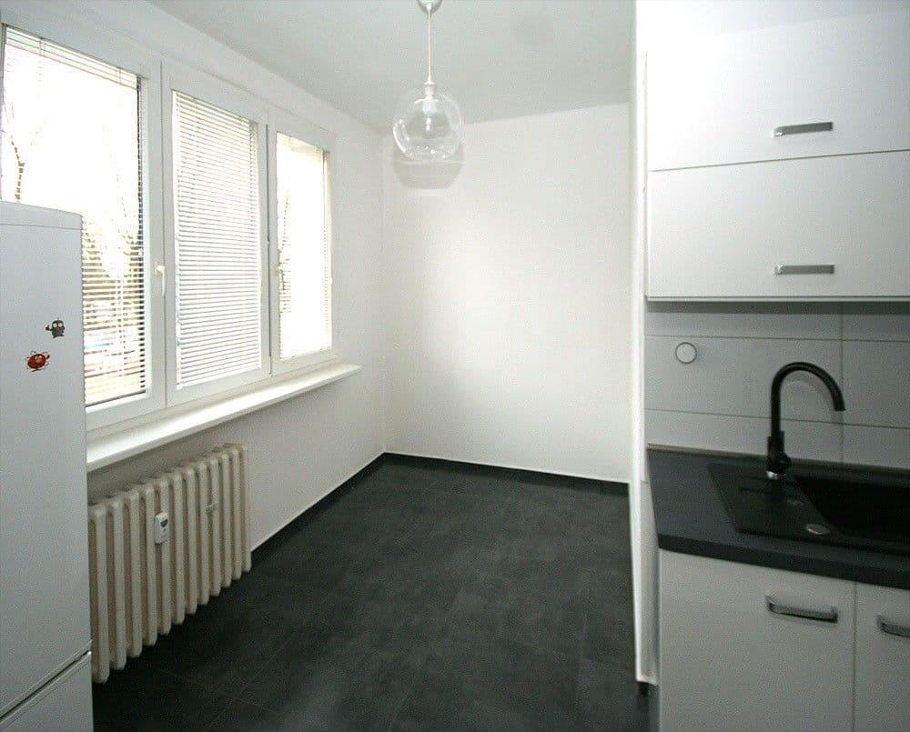 Prenájom bytu 2-izbový 60 m², Pod Parkem, Ústí nad Labem, Ústecký kraj Prenájom bytu 2-izbový 60 m², Pod Parkem, Ústí nad Labem, Ústecký kraj