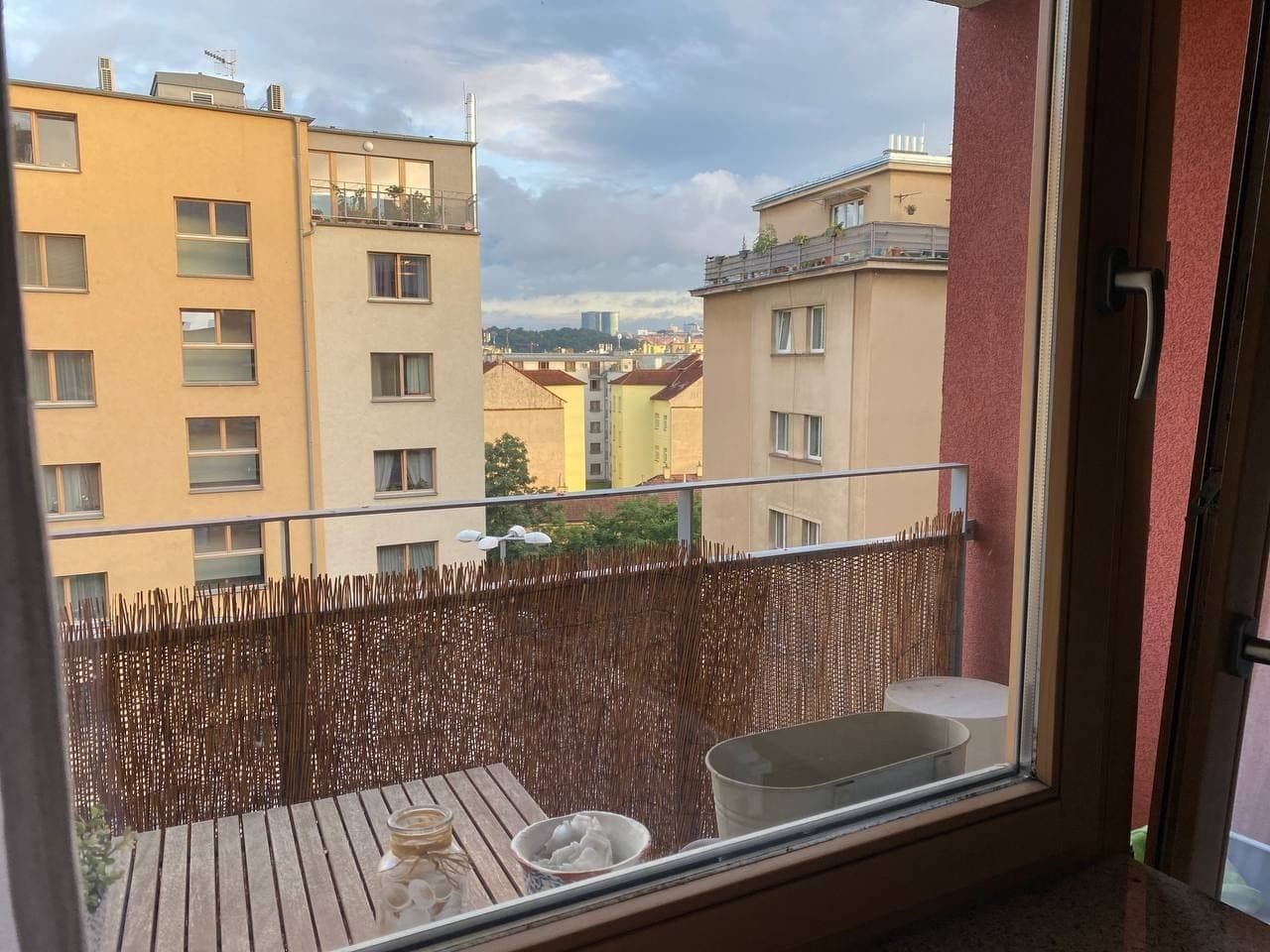 Prenájom bytu 2-izbový 64 m², Rostovská, Praha, Praha Prenájom bytu 2-izbový 64 m², Rostovská, Praha, Praha