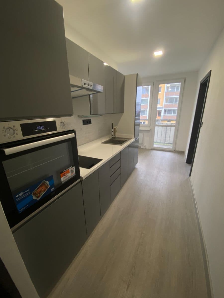 Prenájom bytu 2-izbový 53 m², Kollárova, Krupka, Ústecký kraj Prenájom bytu 2-izbový 53 m², Kollárova, Krupka, Ústecký kraj