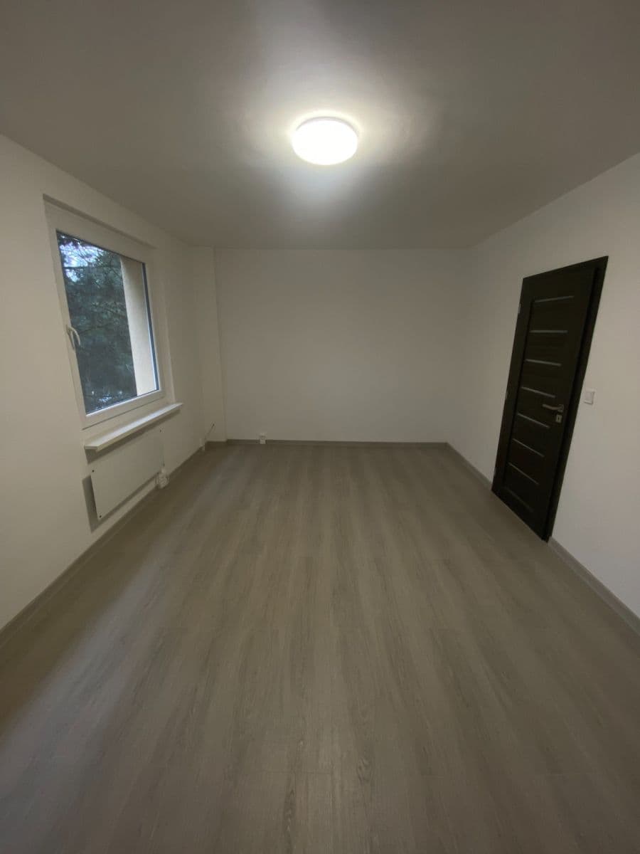 Prenájom bytu 2-izbový 53 m², Kollárova, Krupka, Ústecký kraj Prenájom bytu 2-izbový 53 m², Kollárova, Krupka, Ústecký kraj