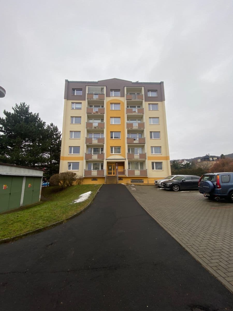 Prenájom bytu 2-izbový 53 m², Kollárova, Krupka, Ústecký kraj Prenájom bytu 2-izbový 53 m², Kollárova, Krupka, Ústecký kraj