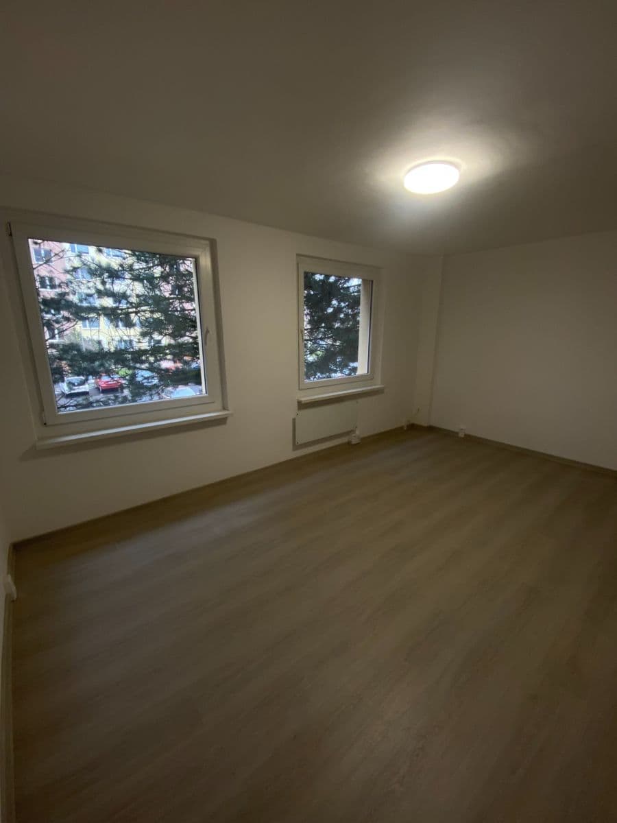 Prenájom bytu 2-izbový 53 m², Kollárova, Krupka, Ústecký kraj Prenájom bytu 2-izbový 53 m², Kollárova, Krupka, Ústecký kraj