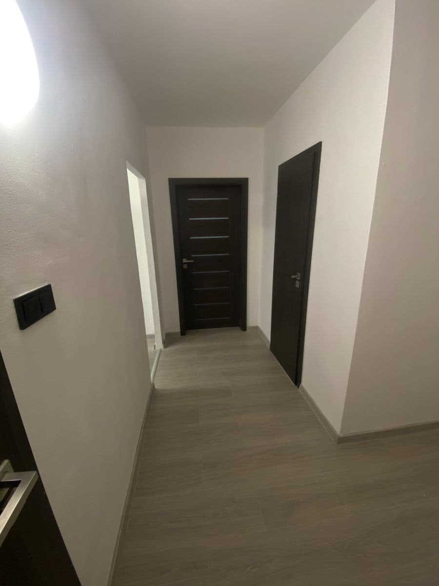 Prenájom bytu 2-izbový 53 m², Kollárova, Krupka, Ústecký kraj Prenájom bytu 2-izbový 53 m², Kollárova, Krupka, Ústecký kraj