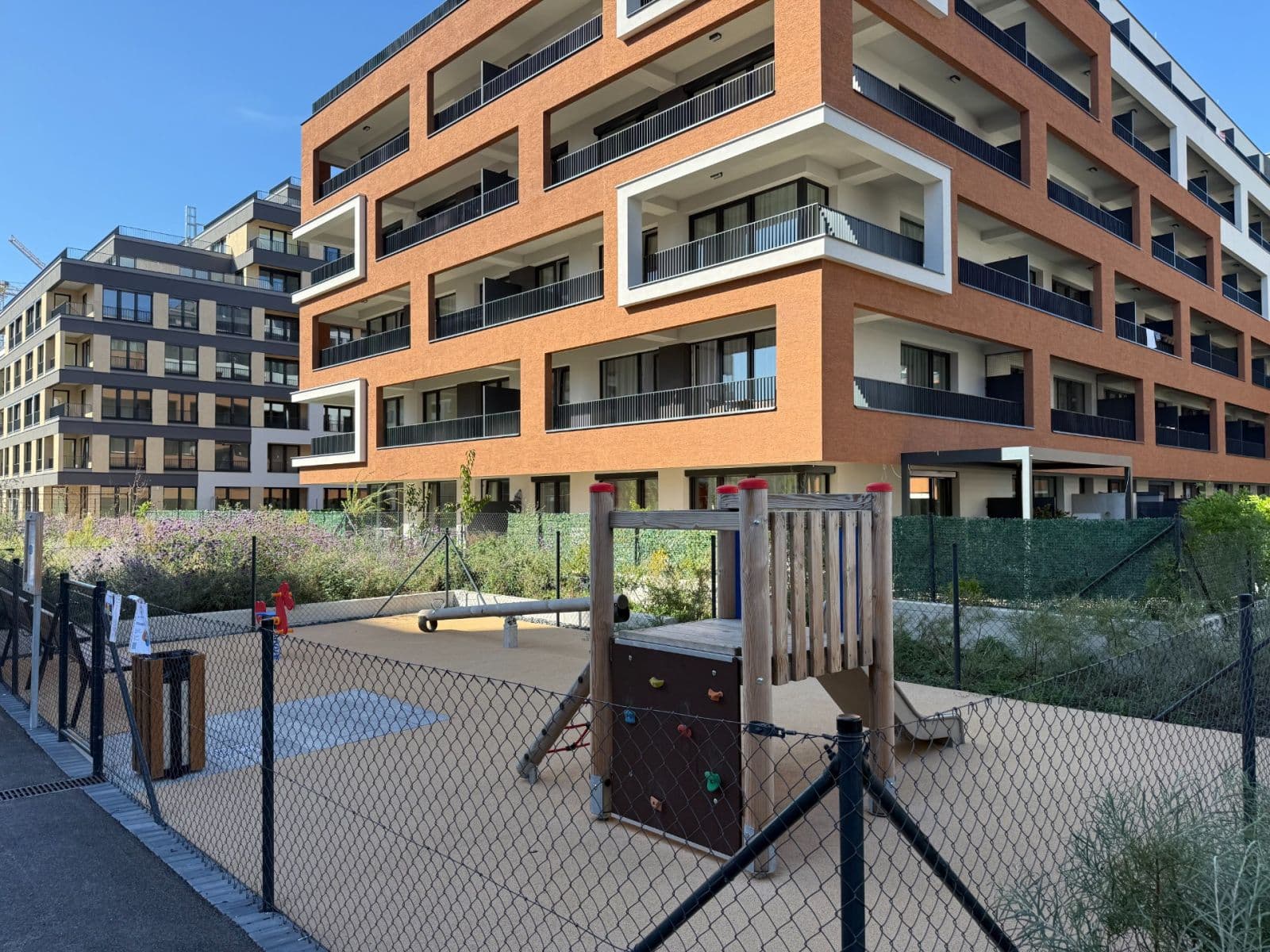 Prenájom bytu 1-izbový 32 m², Poděbradská, Praha, Praha Prenájom bytu 1-izbový 32 m², Poděbradská, Praha, Praha