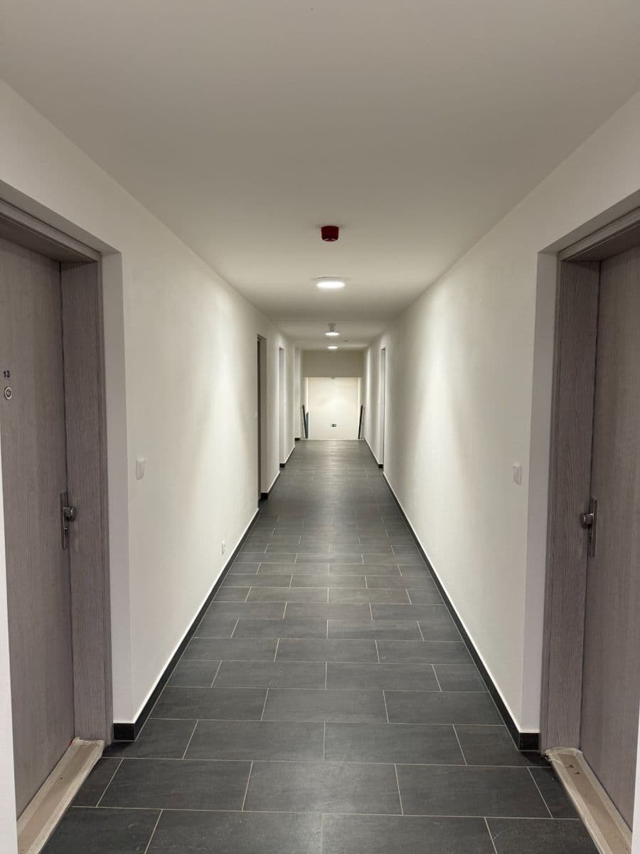 Prenájom bytu 1-izbový 32 m², Poděbradská, Praha, Praha Prenájom bytu 1-izbový 32 m², Poděbradská, Praha, Praha