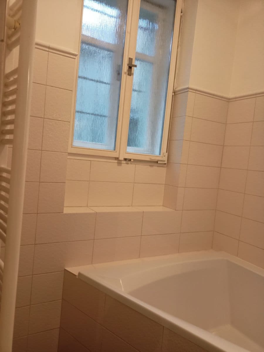 Prenájom bytu 2-izbový 62 m², Korunovační, Praha, Praha Prenájom bytu 2-izbový 62 m², Korunovační, Praha, Praha