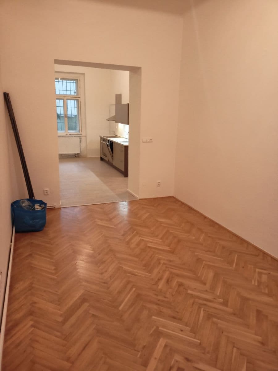 Prenájom bytu 2-izbový 62 m², Korunovační, Praha, Praha Prenájom bytu 2-izbový 62 m², Korunovační, Praha, Praha