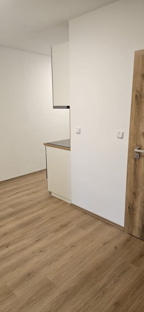 Prenájom bytu 2-izbový 52 m², Hornická, Tišnov, Jihomoravský kraj Prenájom bytu 2-izbový 52 m², Hornická, Tišnov, Jihomoravský kraj