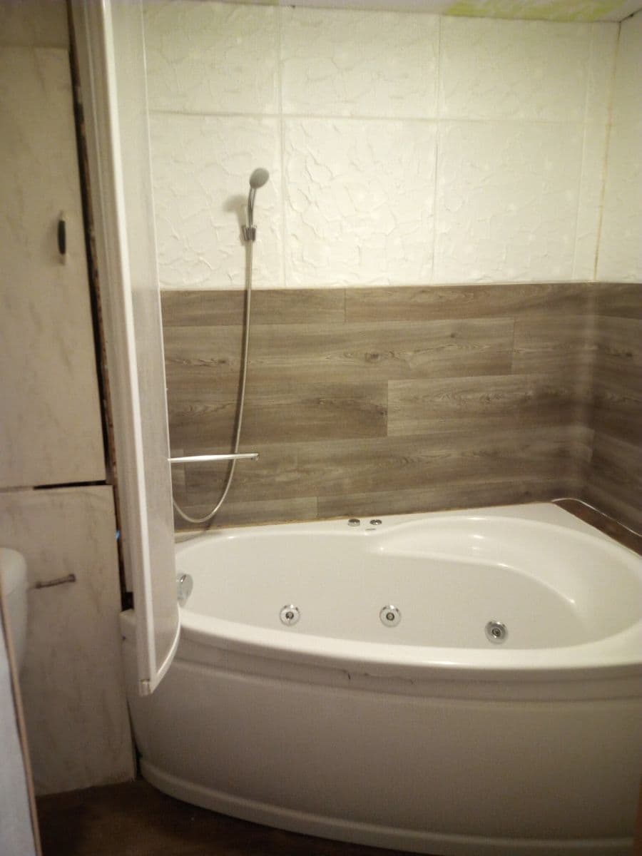 Predaj bytu 1-izbový 34 m², Lipová, Most, Ústecký kraj Predaj bytu 1-izbový 34 m², Lipová, Most, Ústecký kraj